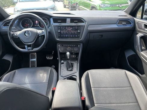 Used 2021 Volkswagen Tiguan SE image 18