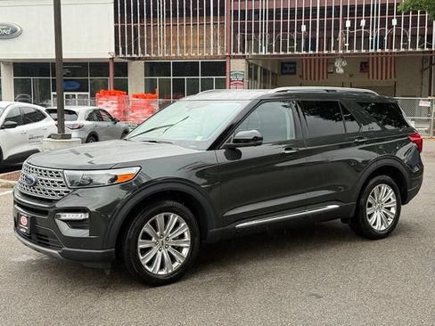 Used 2022 Ford Explorer Limited w/ Limited Technology Package AWD/4WD image 4