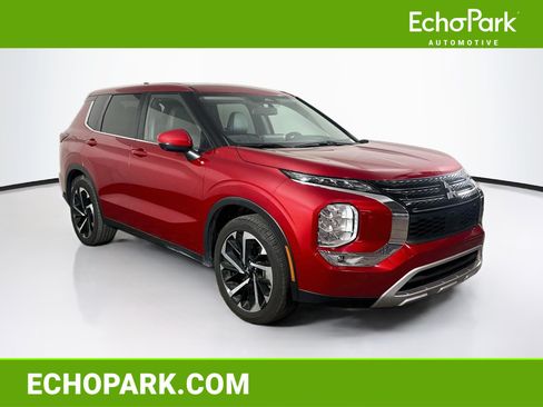 Used 2024 Mitsubishi Outlander SE AWD/4WD image 1