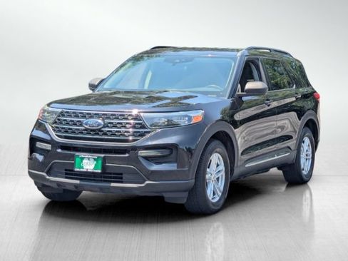 Used 2020 Ford Explorer XLT w/ Comfort Package AWD/4WD image 8