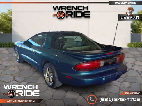 Used 1997 Pontiac Firebird Firebird w/ Opt Pkg image 9