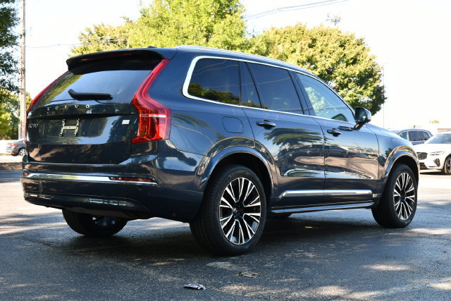 Used 2023 Volvo XC90 T8 Plus w/ Protection Package Premier AWD/4WD image 7