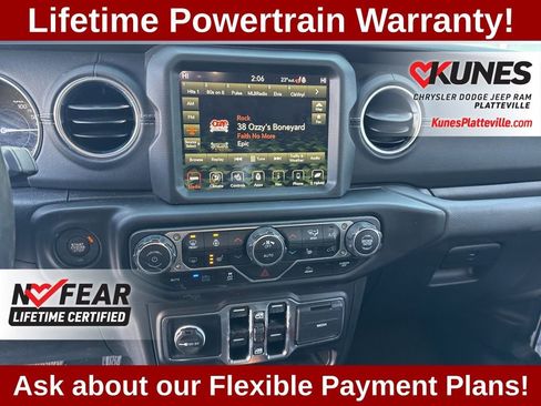 Used 2022 Jeep Wrangler Unlimited Sahara w/ Cold Weather Group AWD/4WD image 16