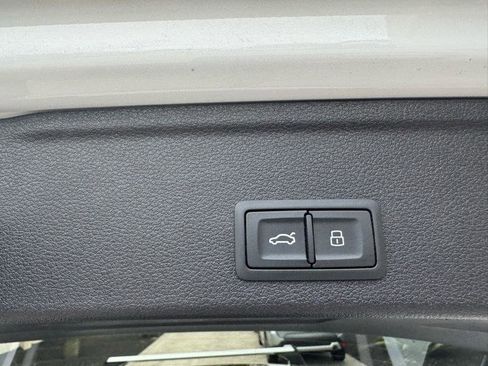 Used 2019 Audi A4 2.0T allroad Premium Plus w/ Premium Plus Package image 31