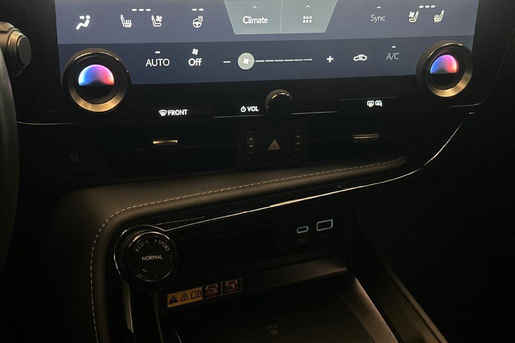 Certified 2025 Lexus NX 350h AWD w/ Accessory Package (2T) image 20