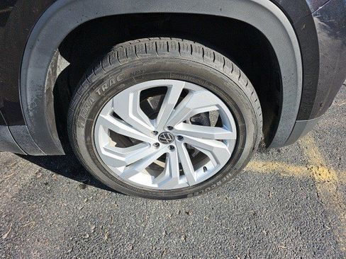 Used 2021 Volkswagen Atlas SE image 10