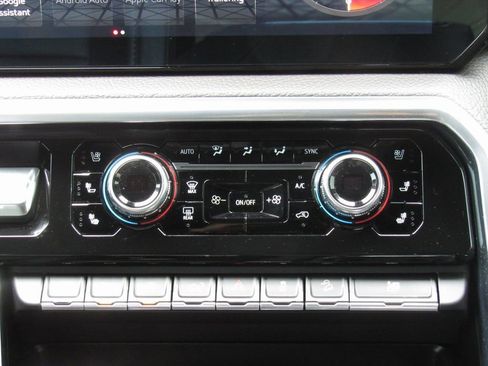 Used 2023 GMC Sierra 1500 Denali w/ Denali Reserve Package image 33