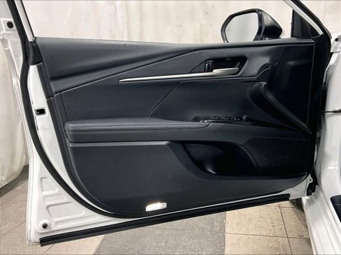 Certified 2025 Toyota Camry XSE FWD image 9