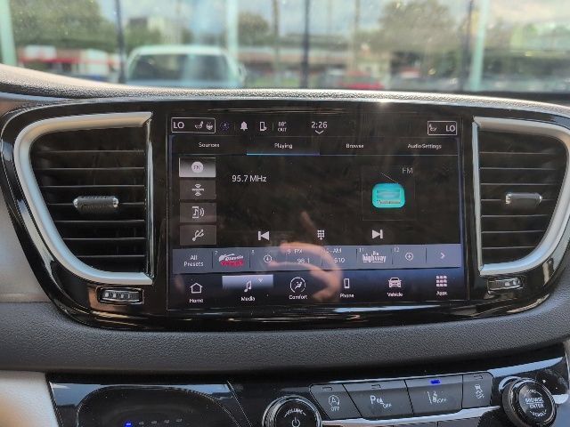 Used 2024 Chrysler Pacifica Touring-L FWD image 19