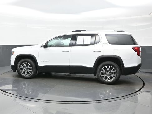 Used 2023 GMC Acadia SLE w/ Driver Convenience Package FWD image 3