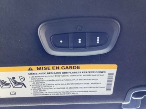 Certified 2024 Chrysler Pacifica Select FWD image 34