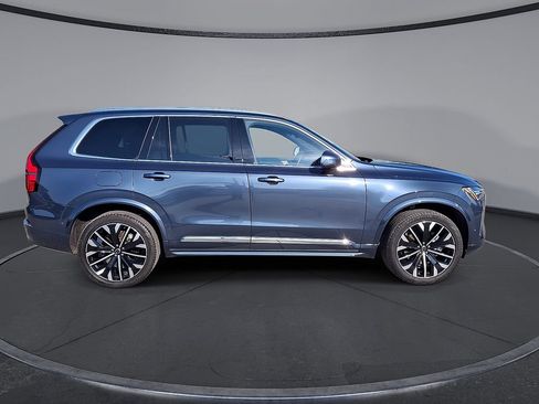 Certified 2026 Volvo XC90 B6 Plus AWD/4WD image 9