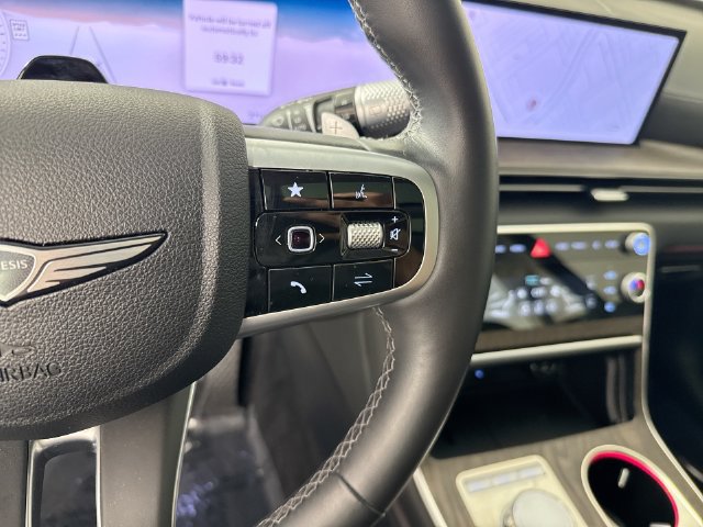 Used 2025 Genesis GV80 2.5T Prestige AWD/4WD image 13