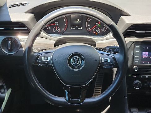 Used 2020 Volkswagen Passat 2.0T R-Line FWD image 18