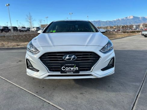 Used 2018 Hyundai Sonata SE image 2