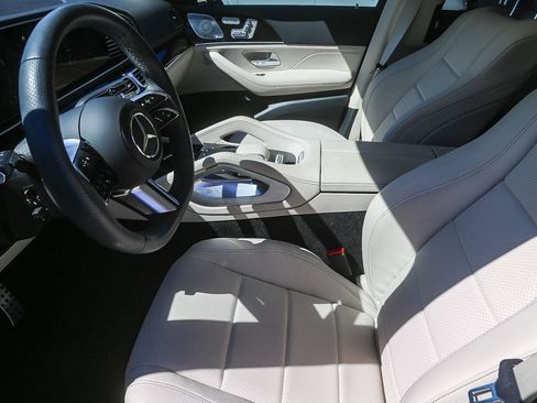 Used 2024 Mercedes-Benz GLS 450 GLS 450 image 5