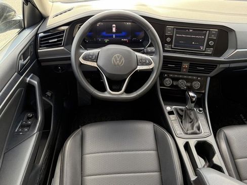 Used 2024 Volkswagen Jetta SE w/ Black Wheel Package image 35