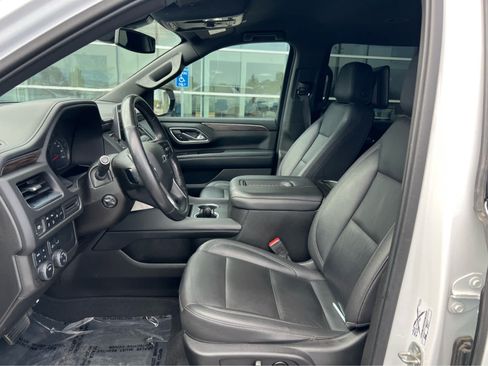 Used 2021 Chevrolet Tahoe Z71 w/ Luxury Package AWD/4WD image 29