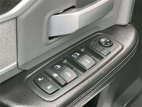 Used 2019 RAM 3500 Big Horn image 28