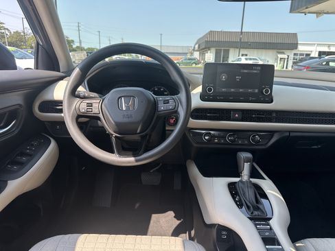 Used 2024 Honda HR-V LX image 15