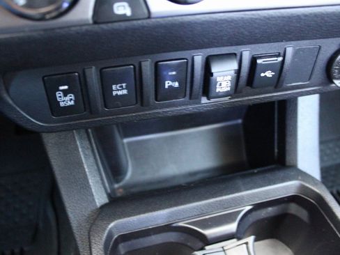 Certified 2023 Toyota Tacoma 4x4 Double Cab image 37