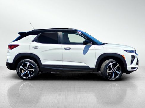 Used 2023 Chevrolet TrailBlazer RS w/ Convenience Package AWD/4WD image 3