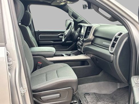 Used 2022 RAM 1500 Big Horn AWD/4WD image 9