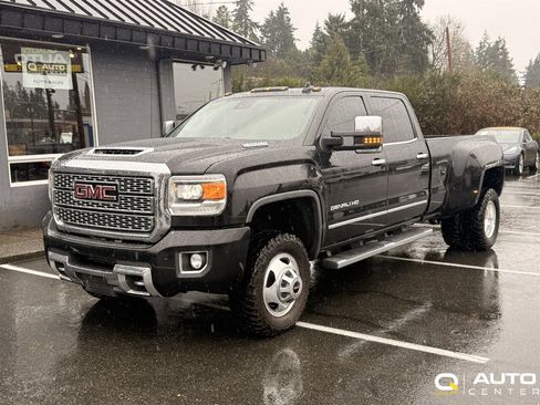 Used 2019 GMC Sierra 3500 Denali w/ Duramax Plus Package image 1