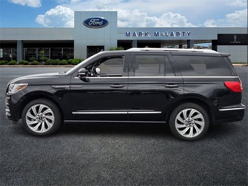 Used 2020 Lincoln Navigator Reserve w/ Equipment Group 208A Reserve image 2