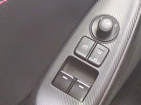 Used 2018 MAZDA MX-5 Miata RF Grand Touring image 18