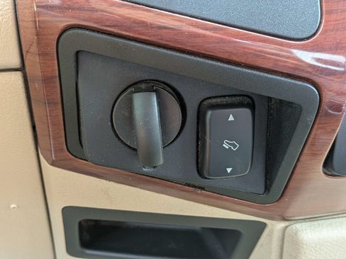 Used 2010 Ford F350 Lariat AWD/4WD image 27