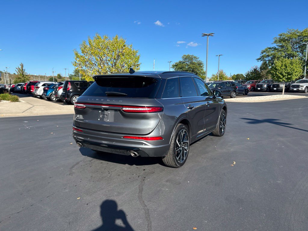 Certified 2025 Lincoln Corsair Grand Touring w/ Rear Removable Package Tray AWD/4WD image 6