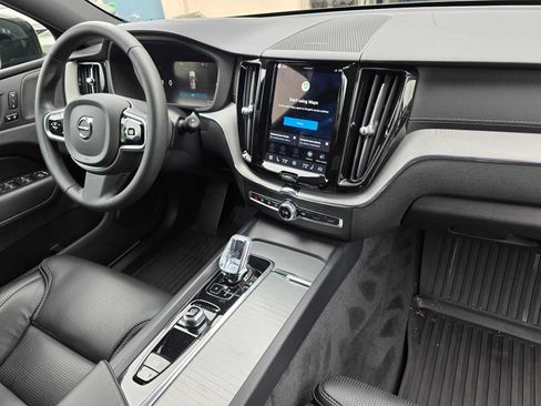 Certified 2024 Volvo XC60 T8 Ultimate w/ Protection Package Premier AWD/4WD image 10