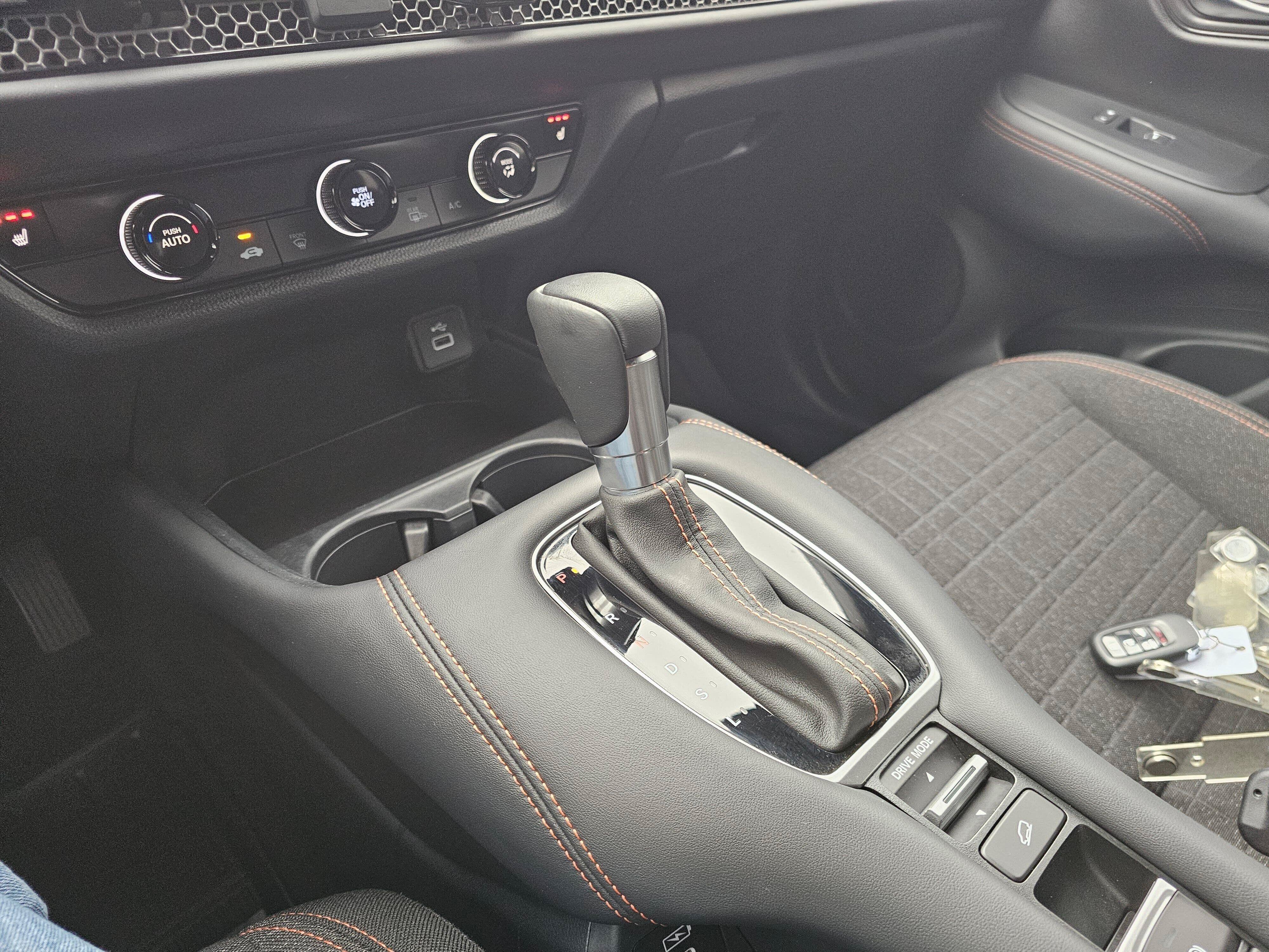 Certified 2025 Honda HR-V Sport image 28