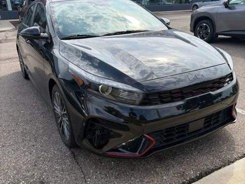 Used 2023 Kia Forte GT-Line w/ GT-Line Premium Package FWD image 3
