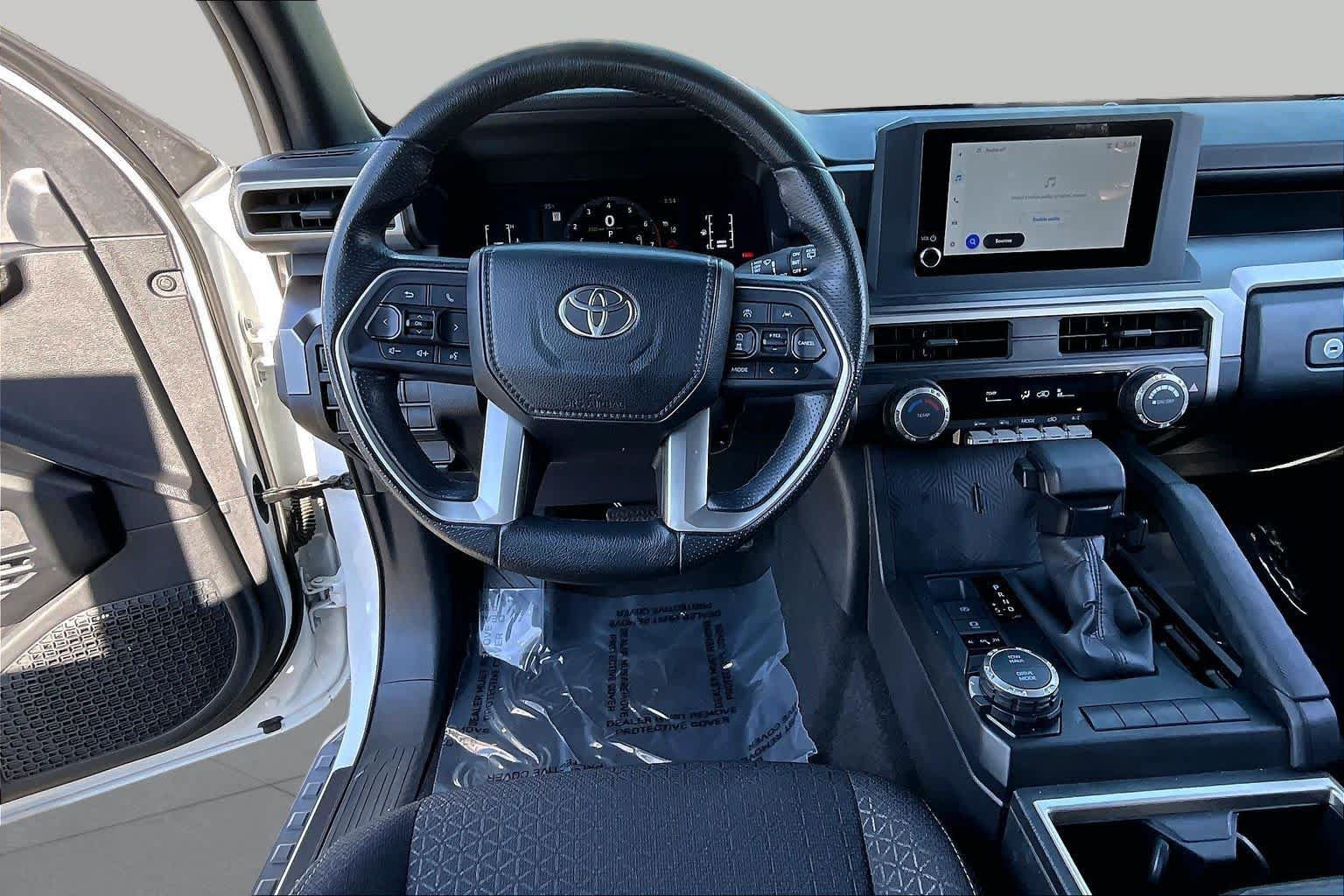 Certified 2025 Toyota 4Runner SR5 AWD/4WD image 5