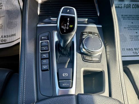 Used 2019 BMW X6 xDrive35i w/ M Sport Package image 36