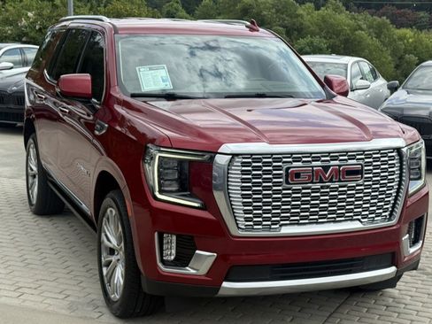 Used 2022 GMC Yukon Denali RWD image 8