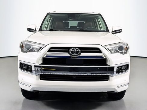 Used 2023 Toyota 4Runner Limited AWD/4WD image 2