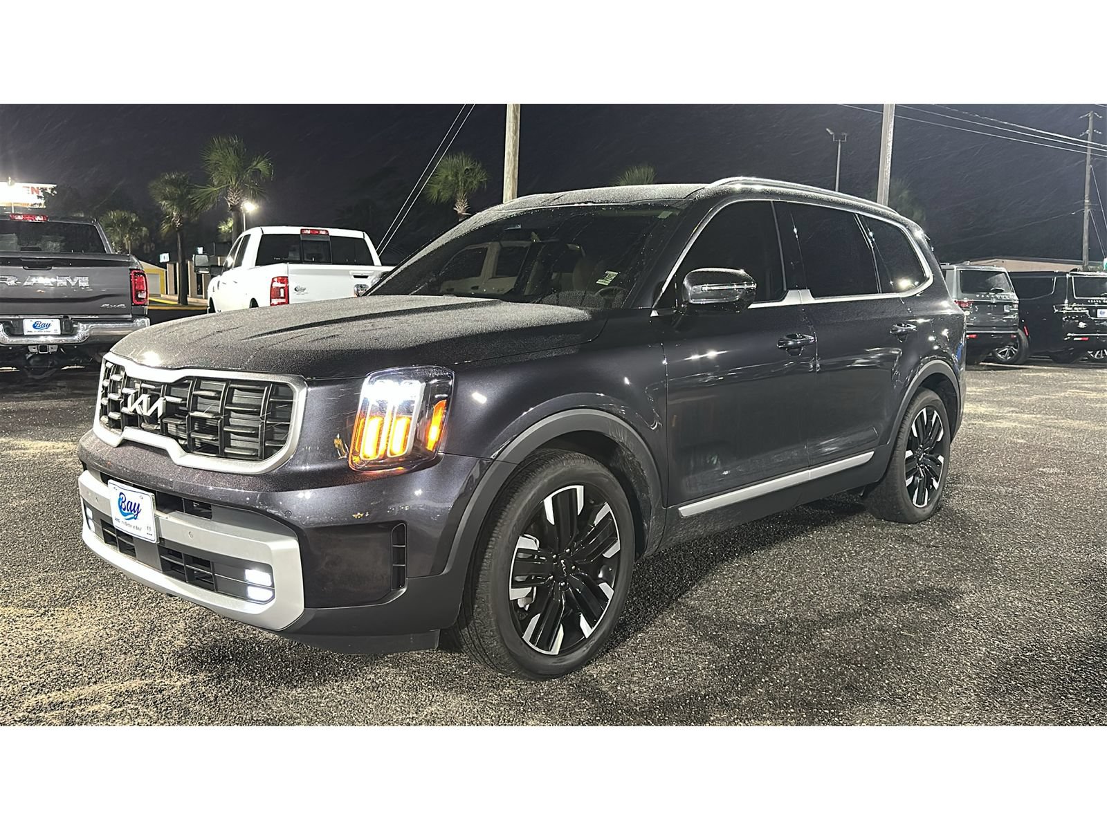Used 2025 Kia Telluride SX FWD image 1