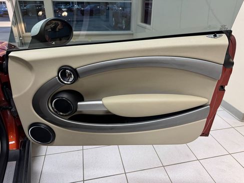 Used 2011 MINI Cooper S image 18