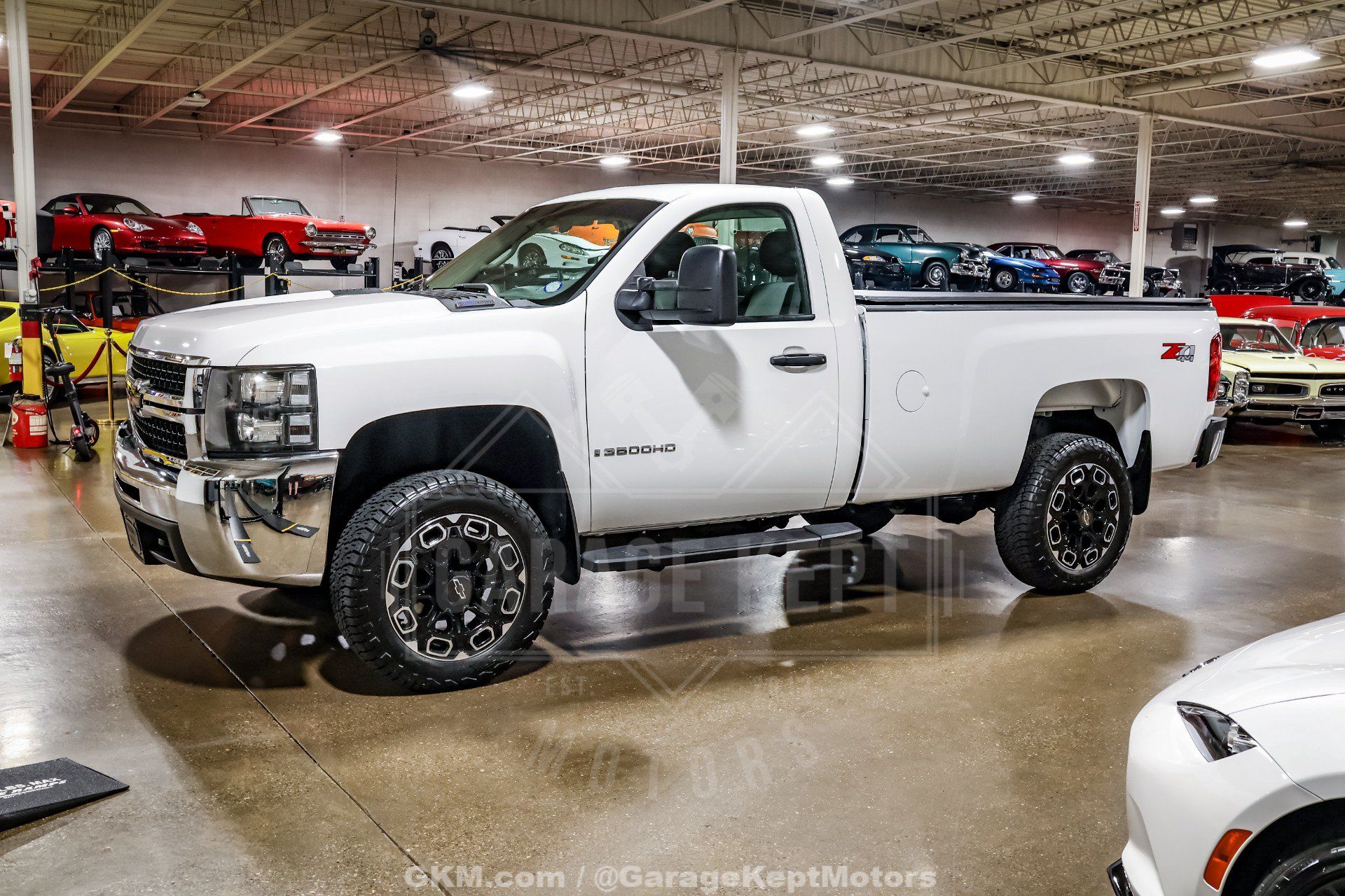 Used 2008 Chevrolet Silverado 3500 W/T AWD/4WD image 4