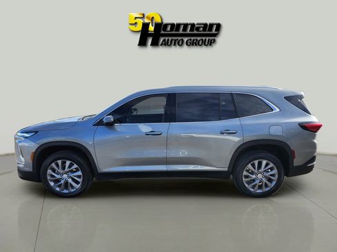 Used 2025 Buick Enclave Preferred image 2