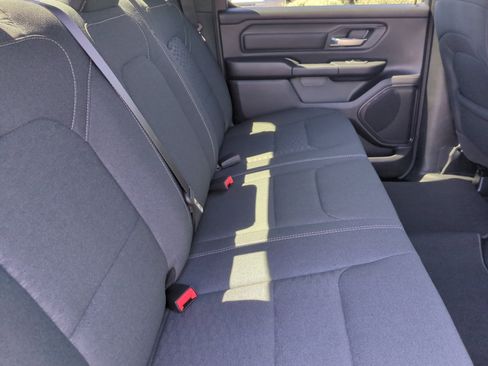 New 2026 RAM 1500 Express AWD/4WD image 18