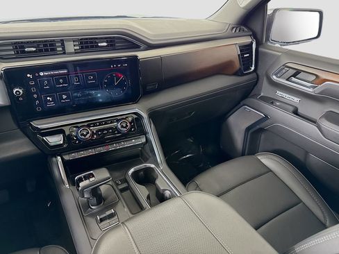 Used 2024 GMC Sierra 1500 Denali image 24