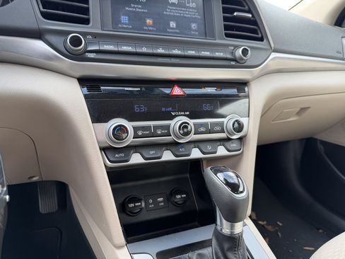 Used 2020 Hyundai Elantra SEL w/ Cargo Package (C1) FWD image 9