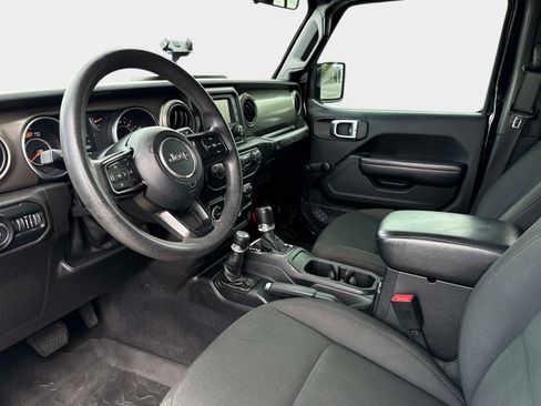 Used 2018 Jeep Wrangler Unlimited Sport AWD/4WD image 31