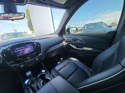 Used 2023 Chevrolet Traverse Premier w/ Redline Edition image 11