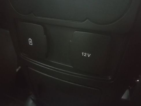 Used 2023 Ford Explorer XLT w/ Equipment Group 202A image 81