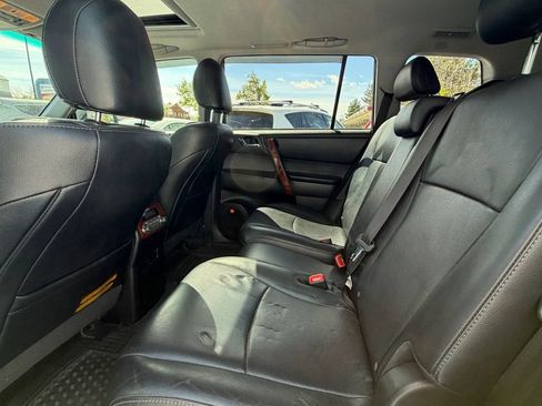 Used 2013 Toyota Highlander Limited AWD/4WD image 9